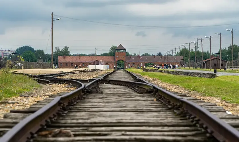 Auschwitzin vierailun kesto